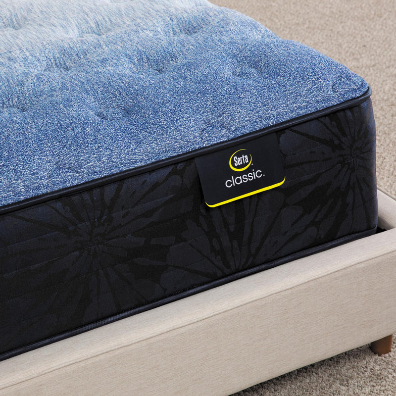 Serta Classic Brecon 13.5" Medium Mattress (King) IMAGE 2